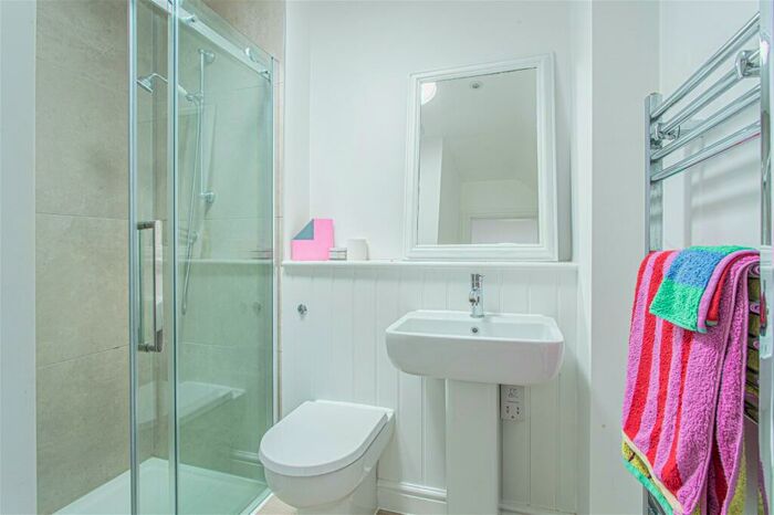 2 Bedroom Apartment For Sale In Tetbury Town Centre, GL8