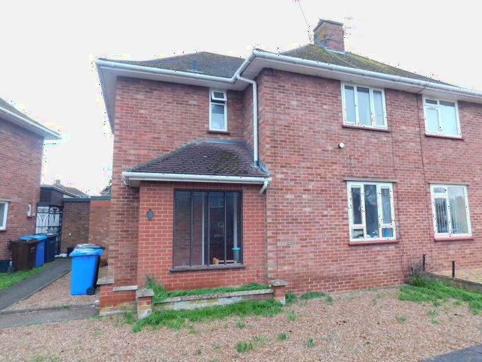 4 Bedroom Semi-Detached House To Rent In Wakefield Road, Norwich, NR5