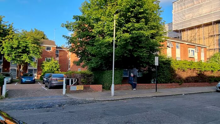 2 Bedroom Flat To Rent In Carnarvon Road, Meads Court, London, E15