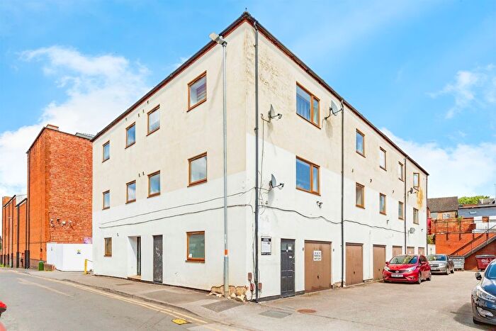 1 Bedroom Flat For Sale In Alfred Street, Rushden, NN10