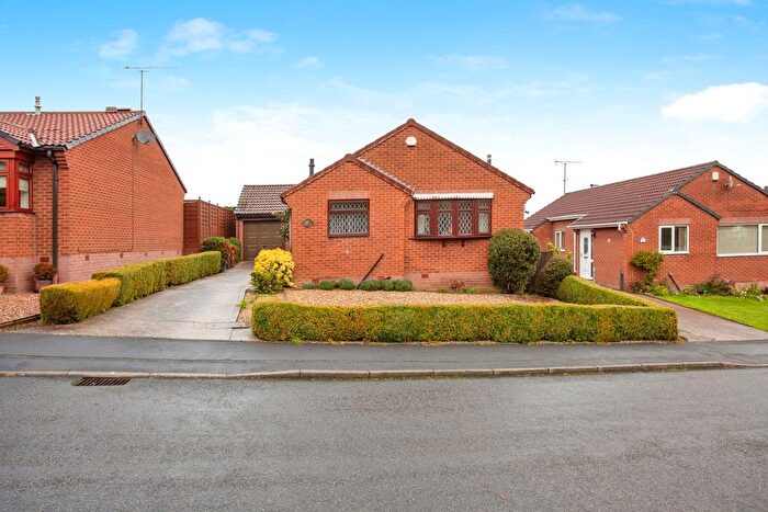 3 Bedroom Bungalow For Sale In Deanhead Drive, Owlthorpe, Sheffield, South Yorkshire, S20