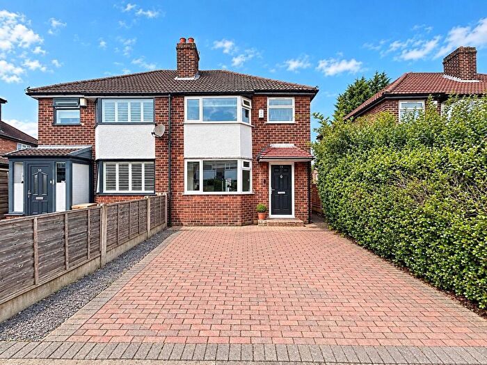 3 Bedroom Semi-Detached House For Sale In Tanfield Road, East Didsbury, M20