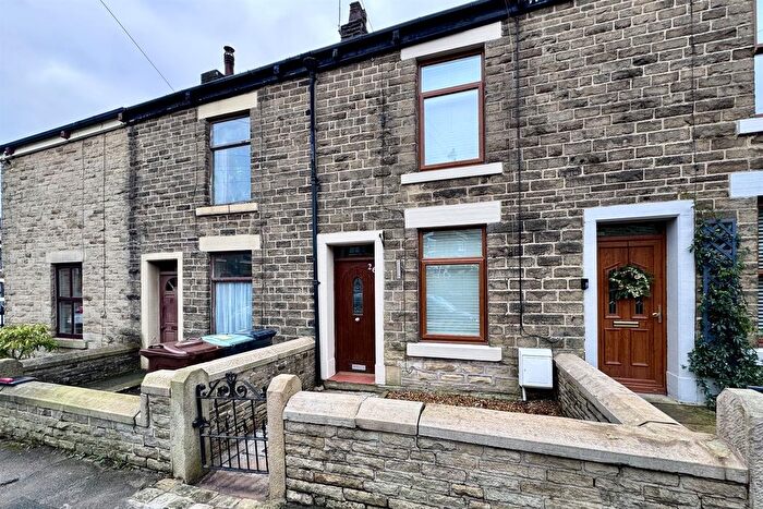 2 Bedroom Terraced House To Rent In John Street, Glossop, SK13