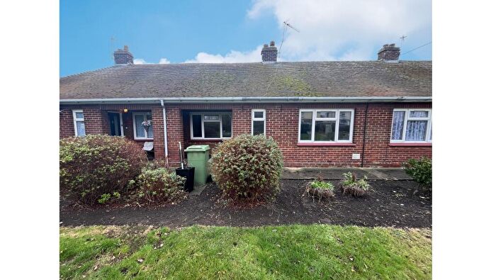 1 Bedroom Terraced House For Sale In Main Road, Queenborough, Kent, ME11