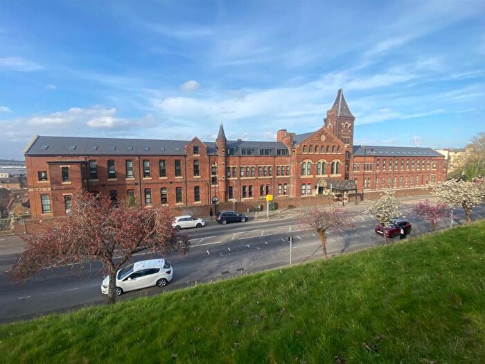 1 Bedroom Flat To Rent In New Road, Rochester, ME1