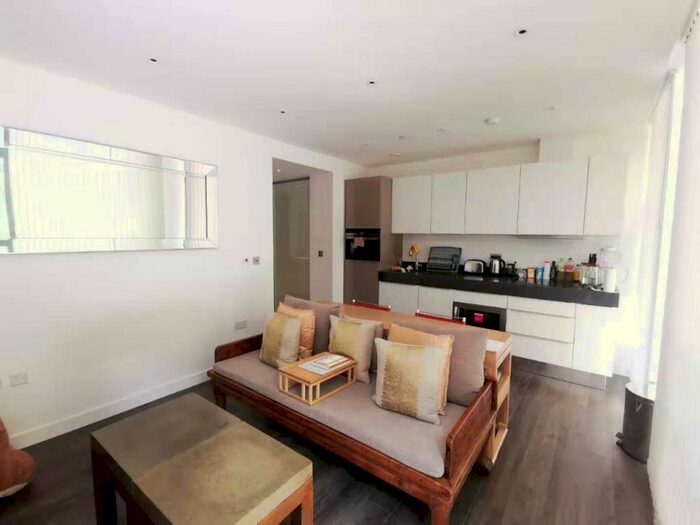Apartment To Rent In Meranti House, Goodman's Field, E1
