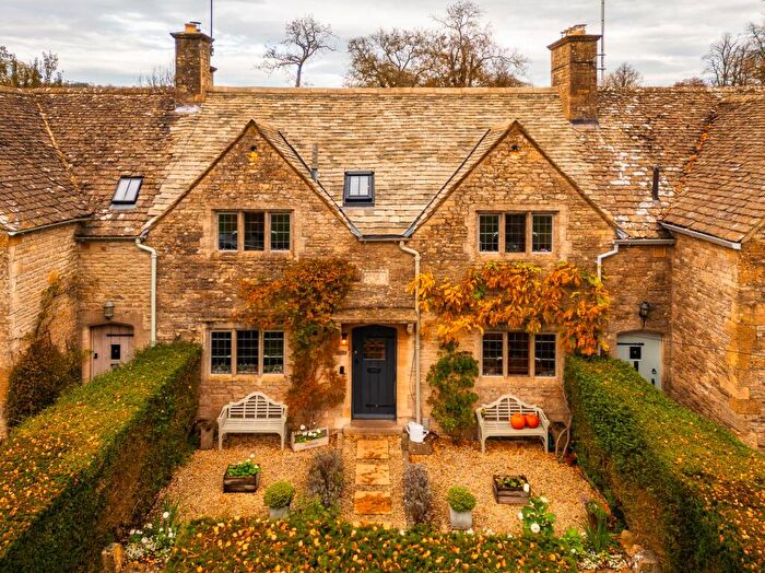 3 Bedroom Terraced House To Rent In Lower Swell, Cheltenham, GL54