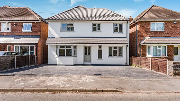 4 Bedroom Detached House For Sale In Roughley Drive, Four Oaks, B75