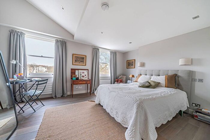 2 Bedroom Flat For Sale In Durham Place, Chelsea, London, SW3