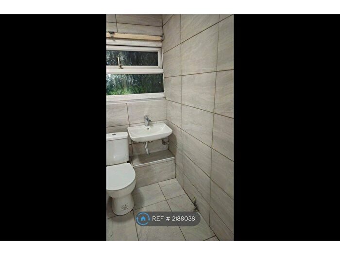 4 Bedroom End Of Terrace House To Rent In Spey Road, Tilehurst, Reading, RG30