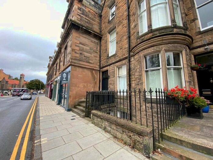 2 Bedroom Flat To Rent In Colinton Road, Bruntsfield, Edinburgh, EH10