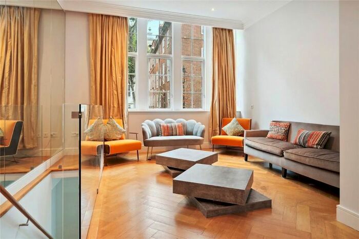 3 Bedroom Flat To Rent In Marsham Street, SW1P