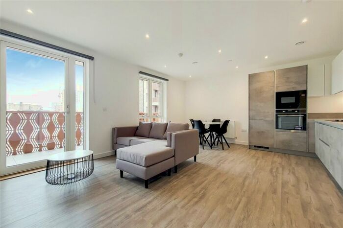 2 Bedroom Apartment To Rent In Fresh Wharf Road, Barking, Essex, IG11