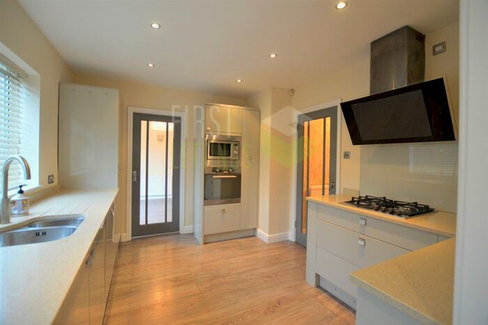 4 Bedroom Detached House To Rent In Foxcroft Close, Leicester, LE3