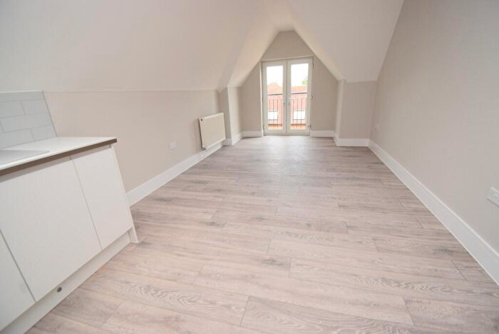 2 Bedroom Apartment To Rent In Pitchers Yard, A Summers Road, Burnham, Bucks, SL1