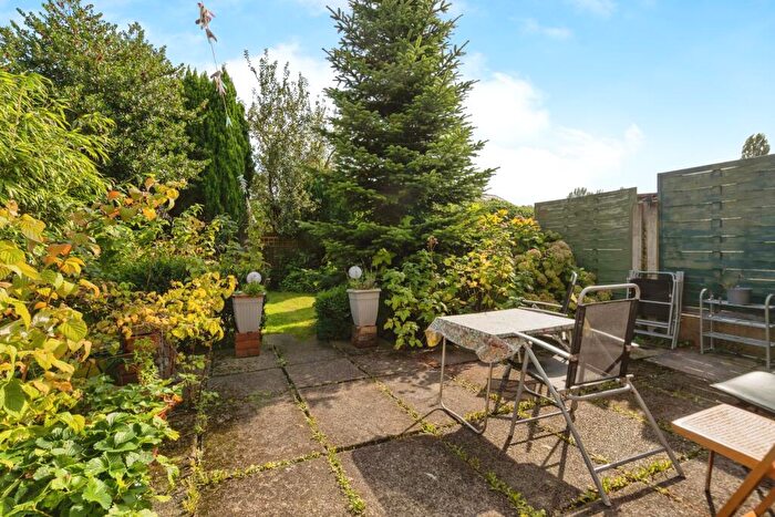 3 Bedroom Semi-Detached House For Sale In Willowbank Avenue, Bolton, Lancashire, BL2
