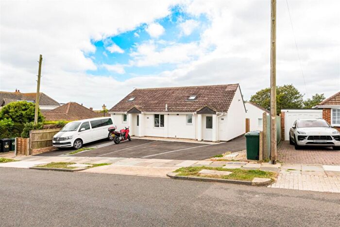 1 Bedroom Semi-Detached Bungalow For Sale In Crescent Drive North, Brighton, BN2