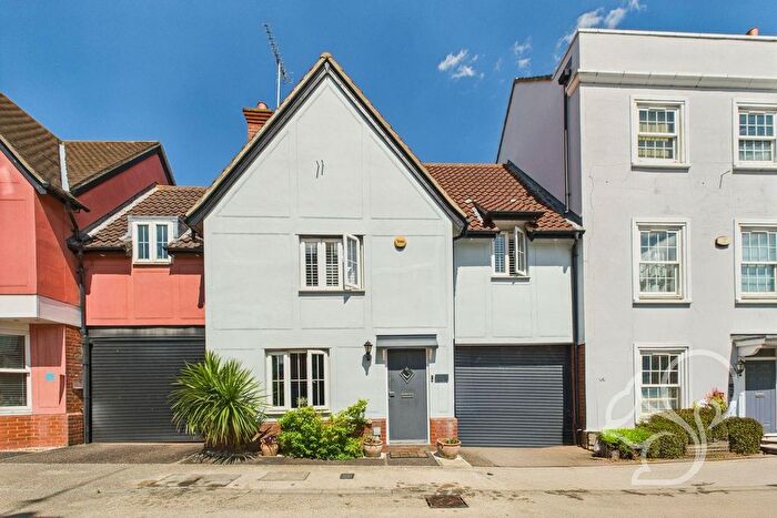 3 Bedroom Terraced House For Sale In Peers Square, Chelmsford, CM2