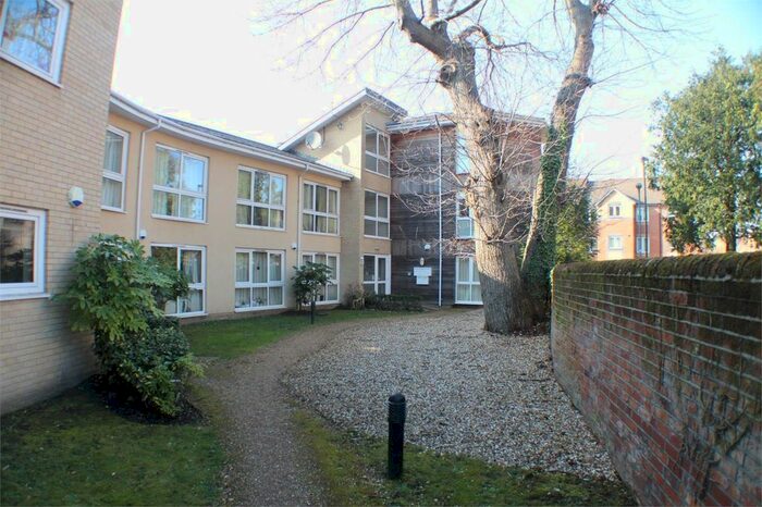 1 Bedroom Flat To Rent In Regents Park Road, Southampton, SO15