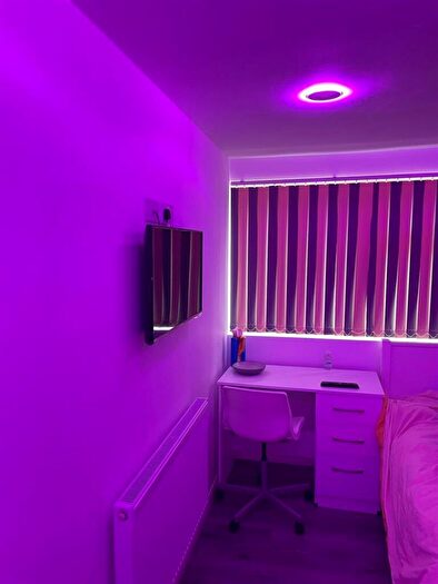 4 Bedroom Terraced House To Rent In Hubert Croft, Selly Oak, Birmingham, B29