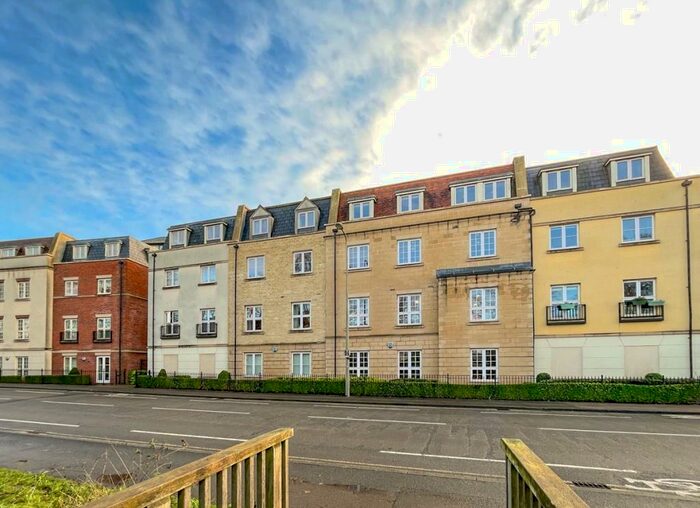 2 Bedroom Apartment To Rent In Woodford Way, Witney, Oxfordshire, OX28