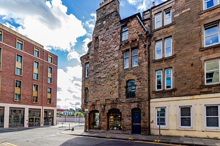 1 Bedroom Flat To Rent In Grove Street, Fountainbridge, Edinburgh, EH3