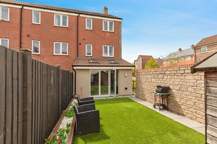 4 Bedroom End Of Terrace House For Sale In Honeysuckle Road, Emersons Green, Bristol, BS16