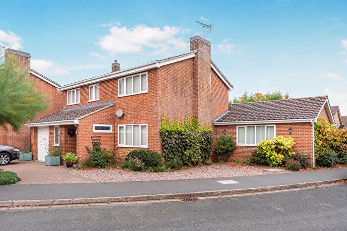 5 Bedroom Detached House For Sale In Wheatley Close, Banbury - Purpose Built Annexe, OX16