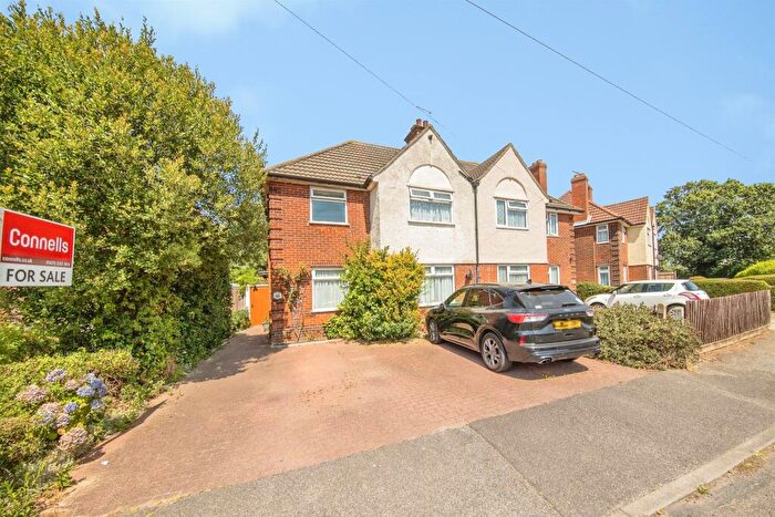 4 Bedroom Semi-Detached House For Sale In Morland Road, Ipswich, IP3
