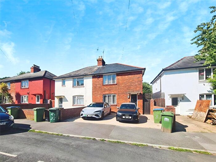3 Bedroom Semi-Detached House To Rent In Harrison Road, Southampton, Hampshire, SO17