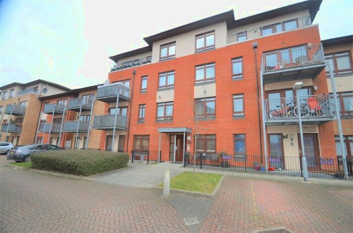 1 Bedroom Flat To Rent In Atlas Crescent, Edgware, HA8