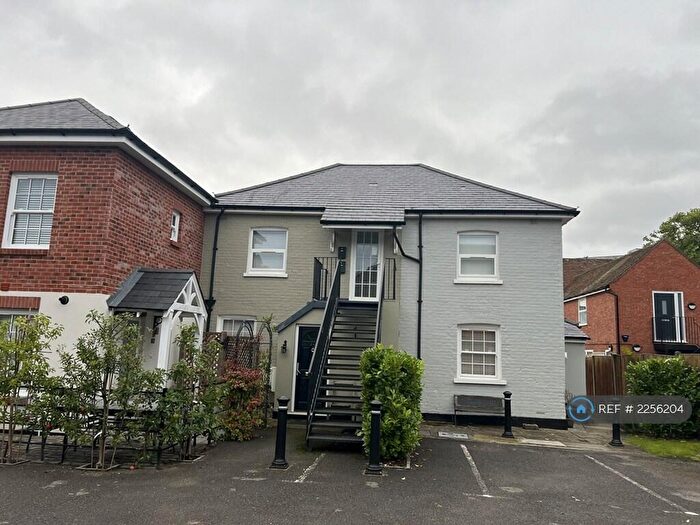 1 Bedroom Flat To Rent In Fleet Road, Fleet, GU51