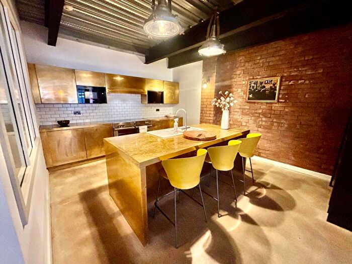 2 Bedroom Flat For Sale In Rifle Maker, Water Street, Jewellery Quarter, Birmingham, Warwickshire, B3