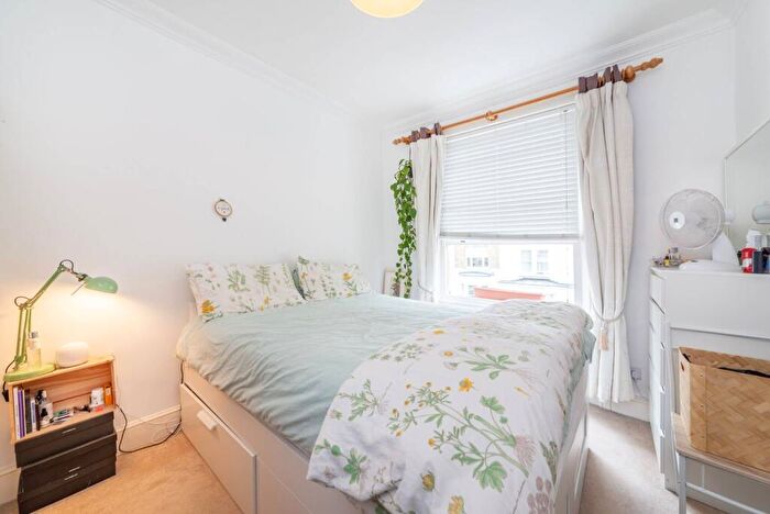 1 Bedroom Flat To Rent In Ainger Road, Primrose Hill, London, NW3
