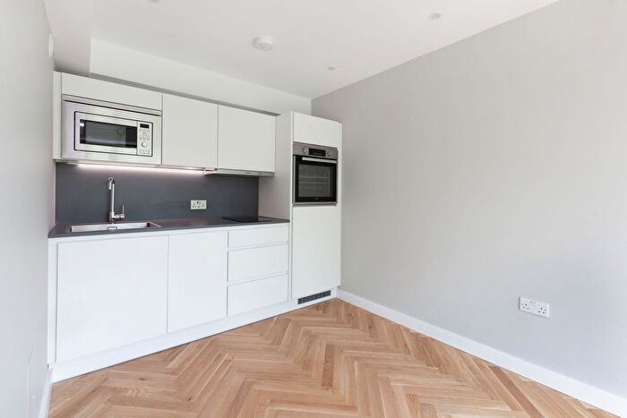 1 Bedroom Flat To Rent In Clapham Common North Side, London, SW4