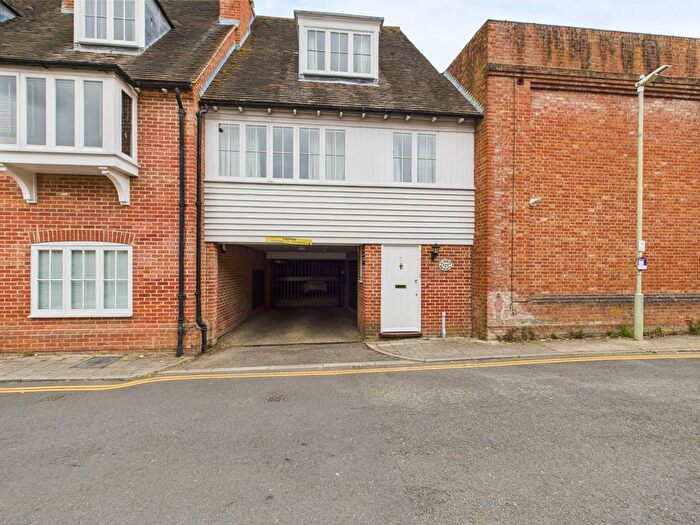 1 Bedroom Maisonette To Rent In Kirbys Heights, CT2