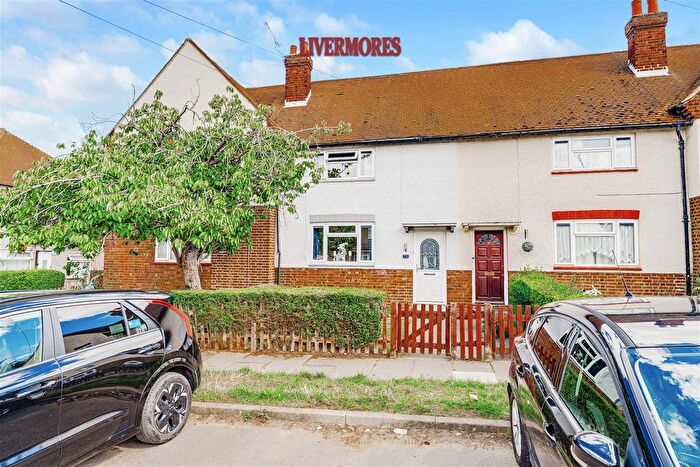 3 Bedroom Terraced House For Sale In Ridge Way, Crayford, Dartford, Kent, DA1