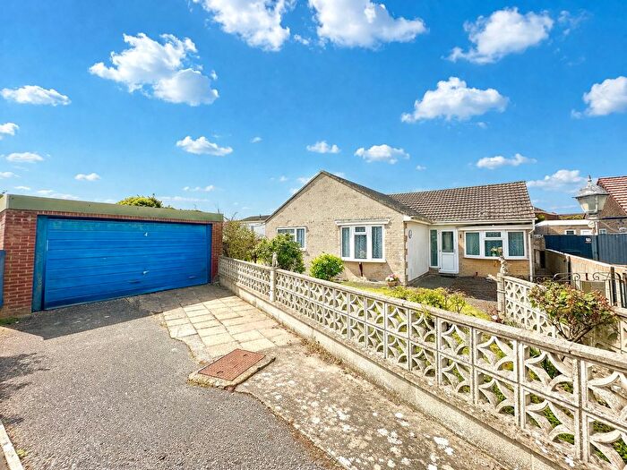 3 Bedroom Bungalow For Sale In Wesley Close, Brean, Burnham-On-Sea, Somerset, TA8