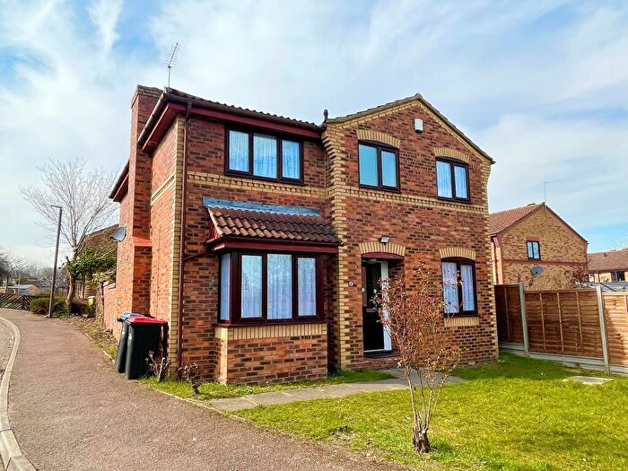 5 Bedroom Detached House To Rent In Beckinsale Grove, Crownhill, MK8