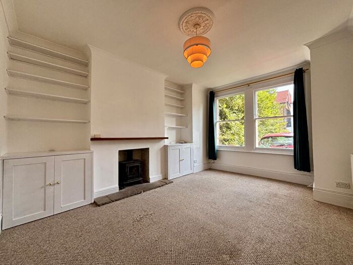 1 Bedroom Flat To Rent In Birkbeck Road, BR3