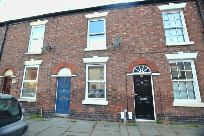 2 Bedroom Terraced House To Rent In High Street, Macclesfield, SK11