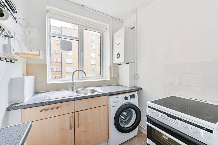 Studio To Rent In John Aird Court, Little Venice, London, W2