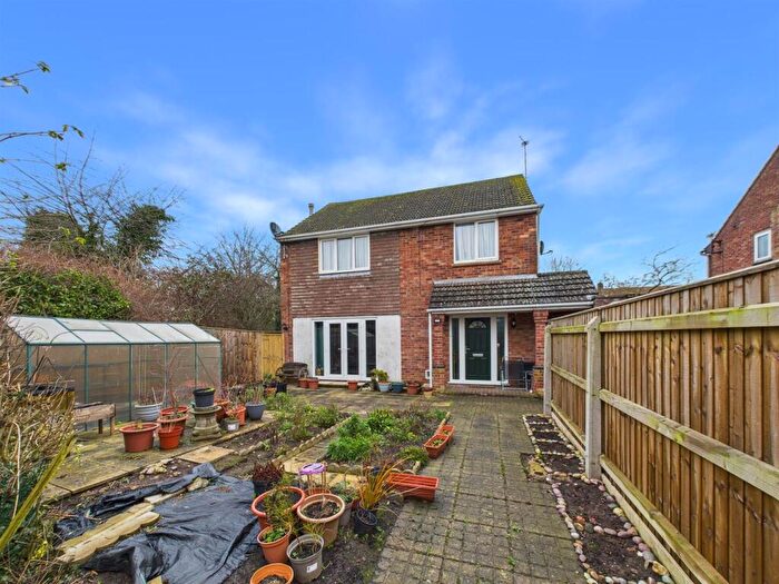 3 Bedroom Detached House For Sale In Canberra Crescent, Manby, Louth, LN11