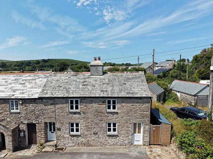 3 Bedroom Semi Detached House For Sale In Trewint, Launceston, PL15