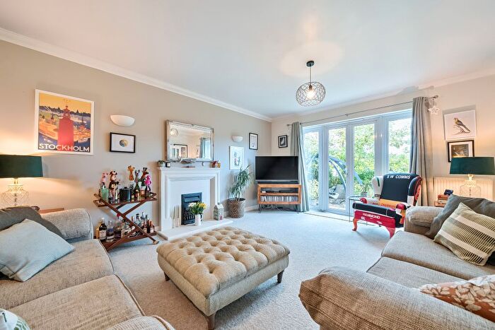 5 Bedroom Detached House For Sale In Sandford View, Newton Abbot, TQ12
