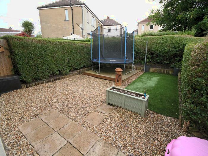 2 Bedroom Semi-Detached House For Sale In Leeds Road, Shipley, BD18