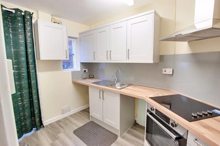 1 Bedroom Terraced House To Rent In Union Street, Trowbridge, BA14