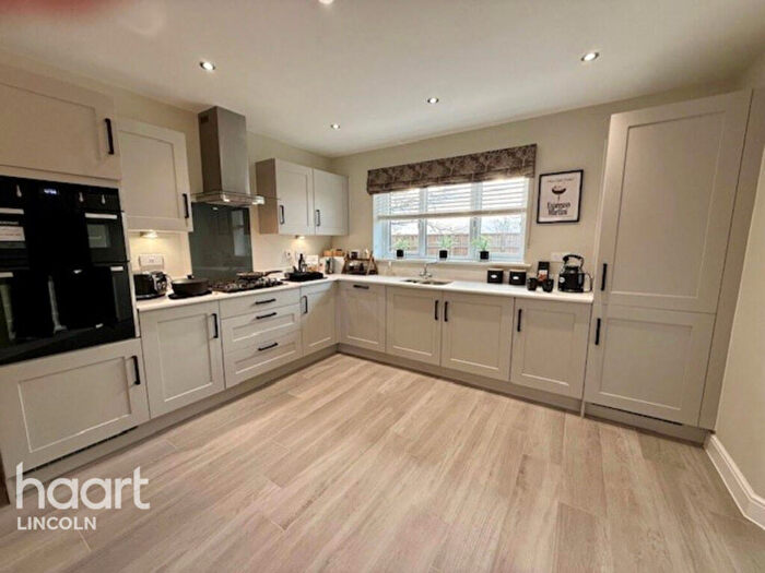 4 Bedroom Detached House For Sale In Tattershall Road, Woodhall Spa, LN10