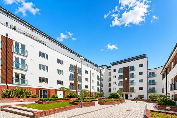 1 Bedroom Flat For Sale In Stane Grove, London, SW9