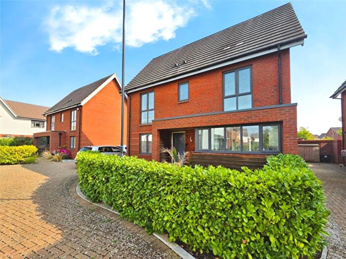 3 Bedroom Detached House For Sale In Woolner Road, Tadpole Garden Village, Swindon, SN25